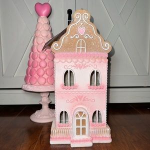 Pink Cupcakes and Cashmere LED Valentines Gingerbread House